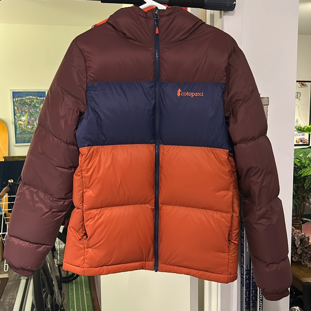 Cotopaxi Solazo Hooded Down Jacket
